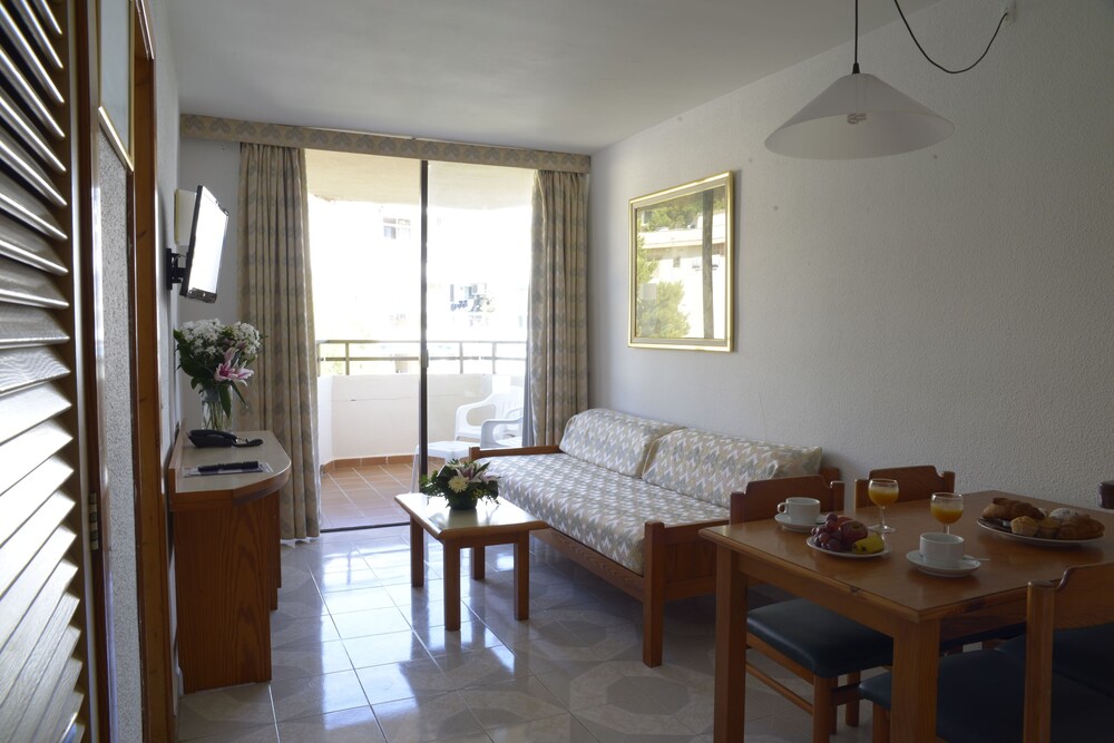 Standard Apartment - Living Room