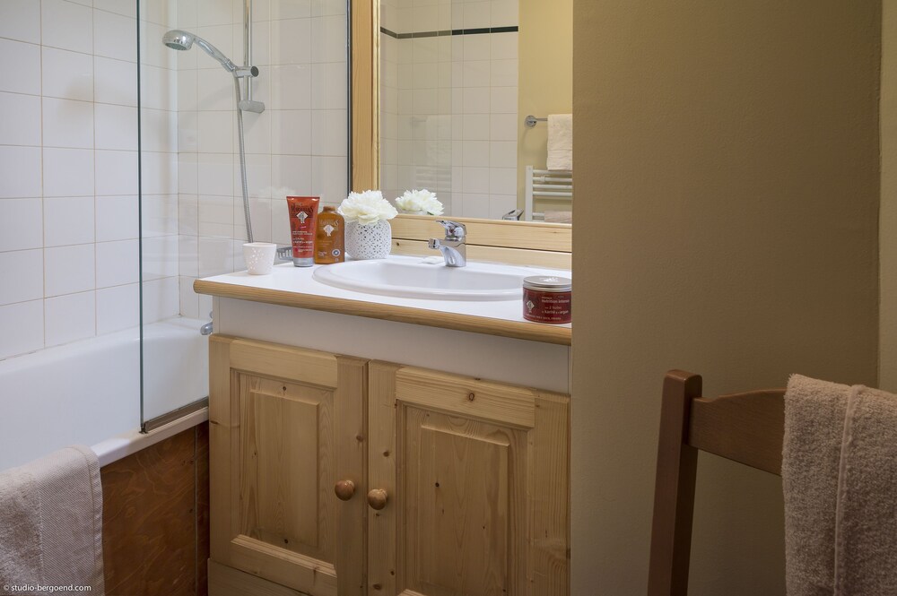 1 Bedroom Apartment for 3/4 people - Bathroom