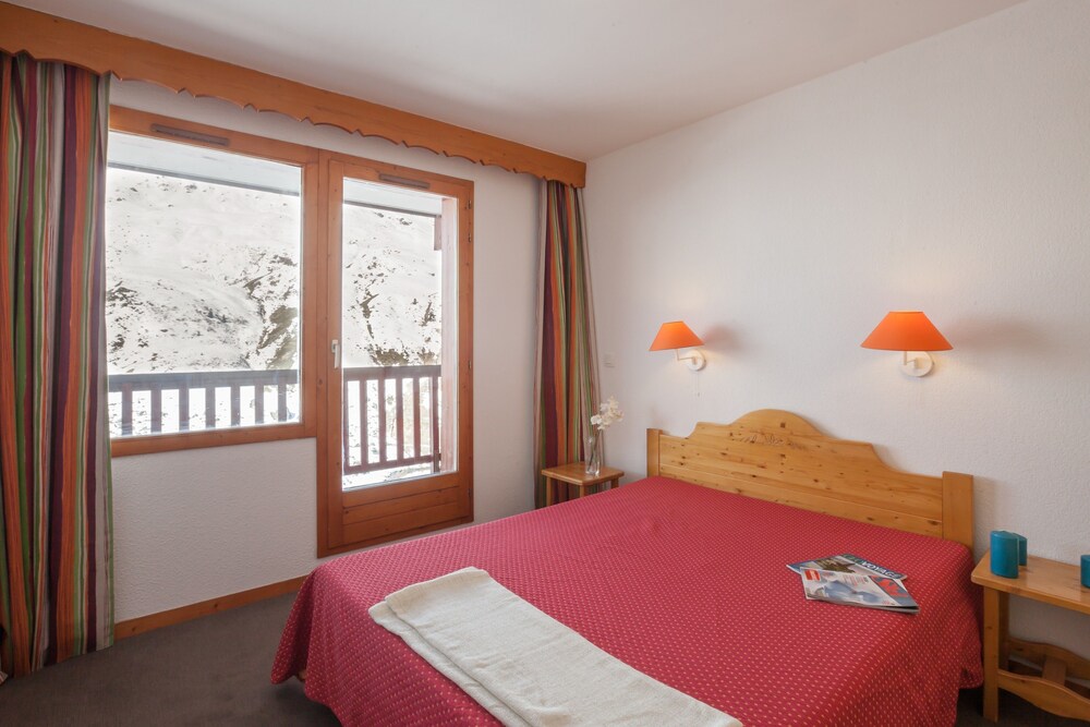 Standard 3 Bedrooms Apartment for 7/8 people - Guestroom
