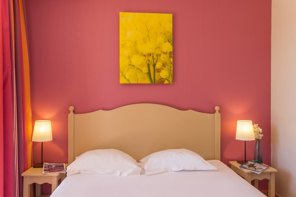 Standard 1 Bedroom Apartment 6 people - Guestroom