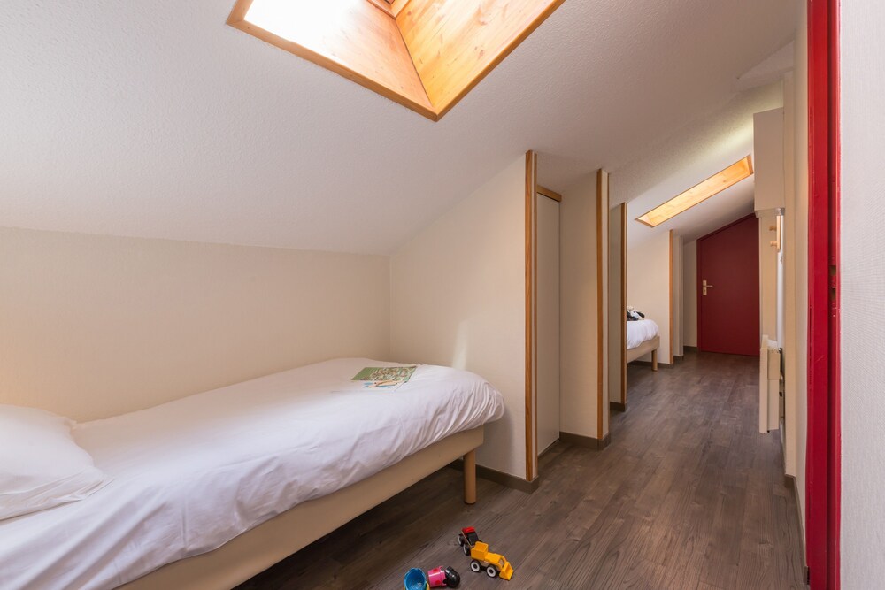 Standard 1 Bedroom for 6 people - Guestroom