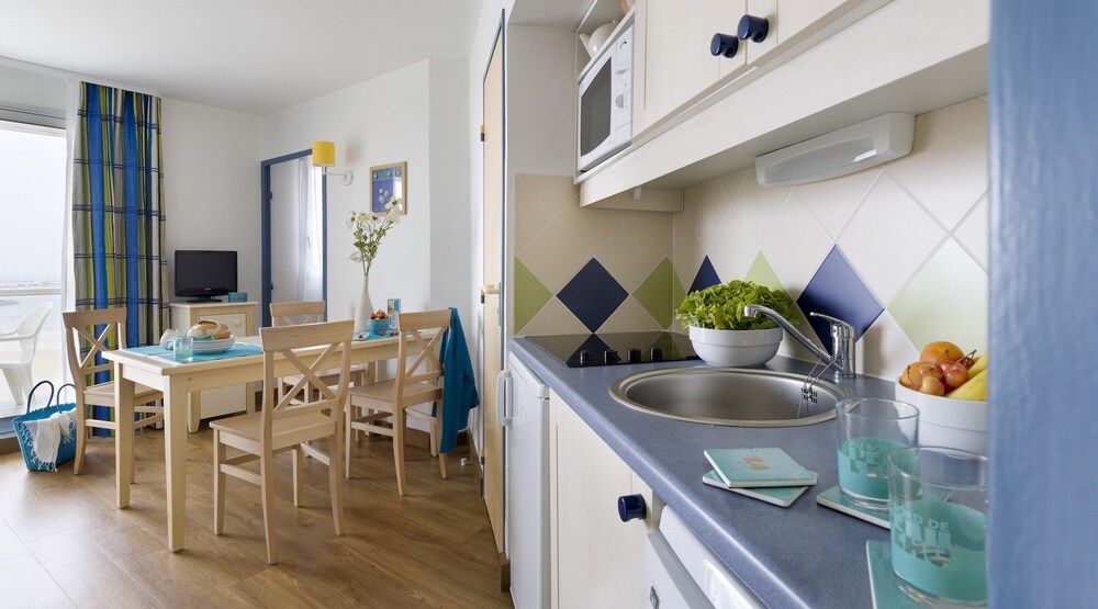 In-Room Kitchen