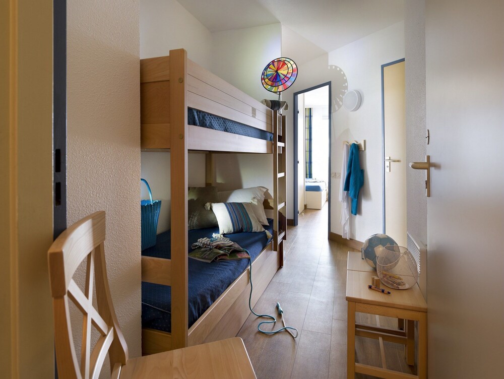 Standard 1 Bedroom Apartment for 6 people Sea Side - Living Area