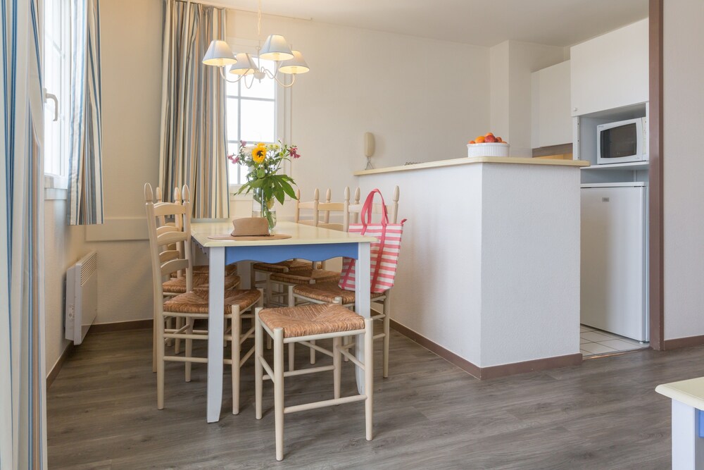 Standard 1/2-bedroom apartment for 5/6 pers. Cap Océan - In-Room Kitchen