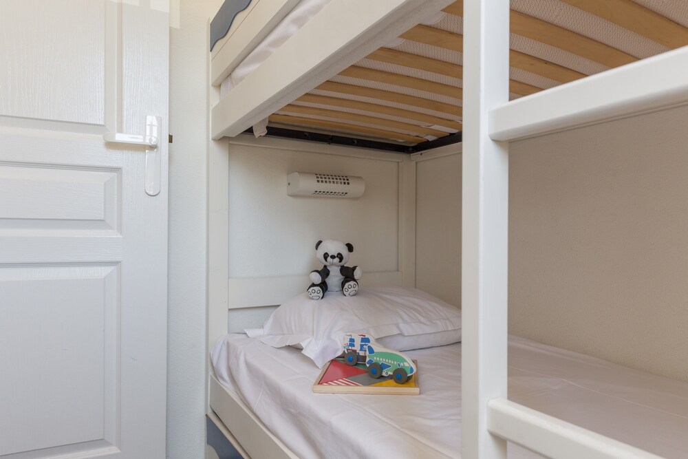Childrens Theme Room