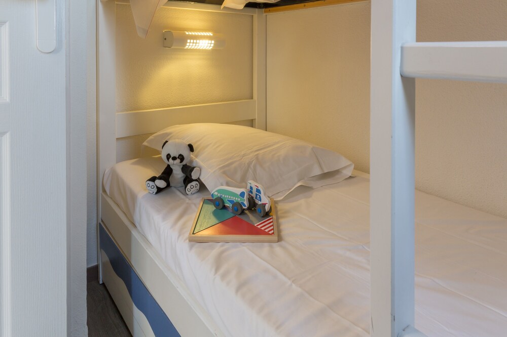 Childrens Theme Room