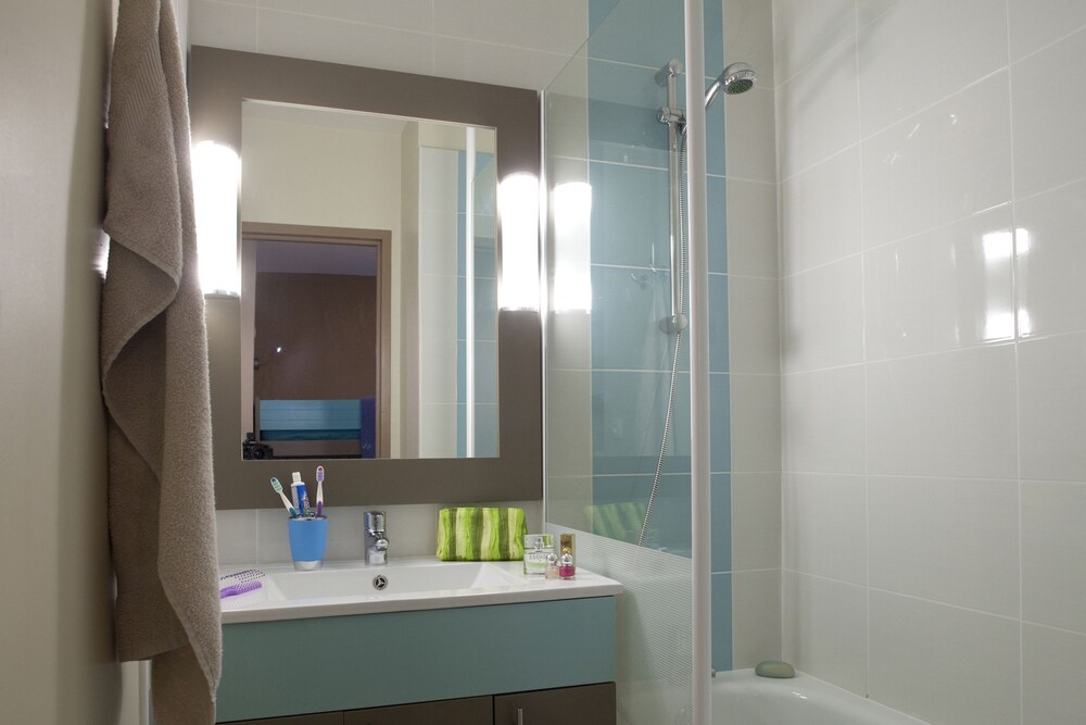 2 pièces 6 pers. climatisé Standard - Bathroom
