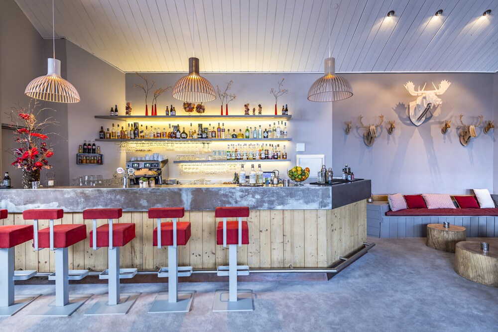 Hotel Lounge