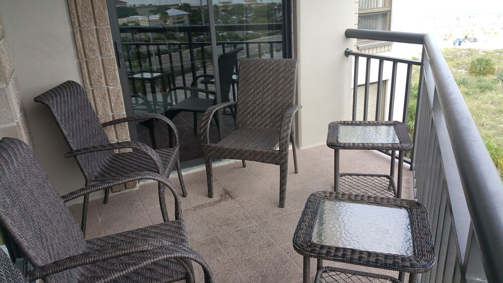 Condo, 1 King Bed with Sofa bed - Balcony