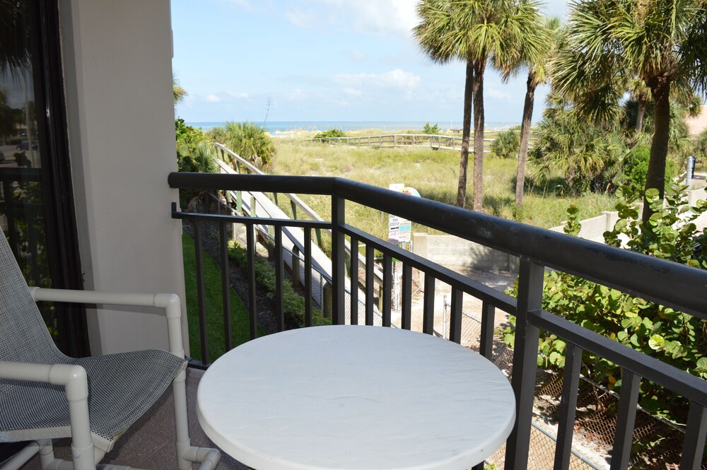 Condo, 1 King Bed with Sofa bed - Balcony