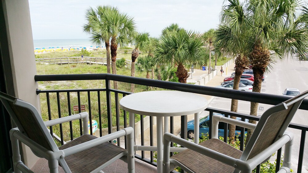 Condo, 1 King Bed with Sofa bed - Balcony
