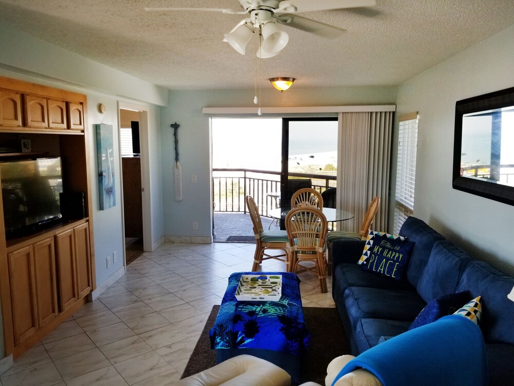Condo, 1 King Bed with Sofa bed - Living Room