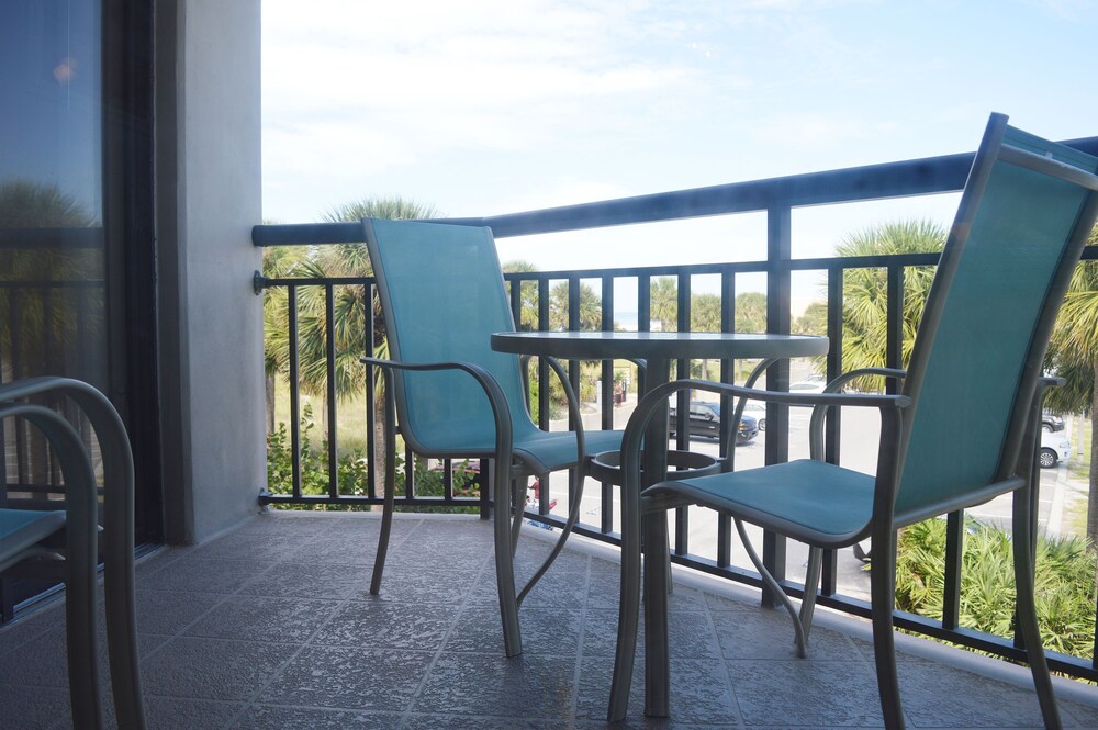 Condo, 1 King Bed with Sofa bed - Balcony
