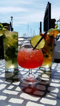 Hotel Bar