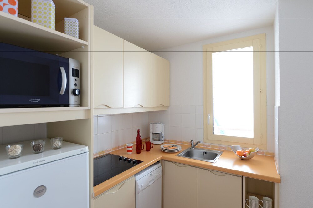 Standard Studio for 4 people - In-Room Kitchen