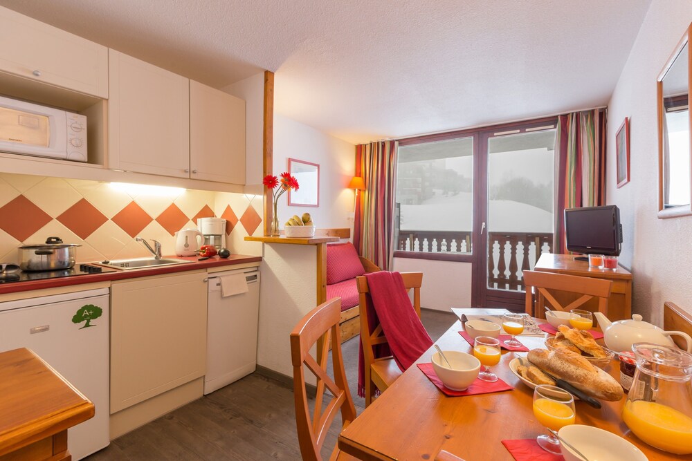 Standard Apartment, 1 Bedroom (for 3/4 people) - Living Room
