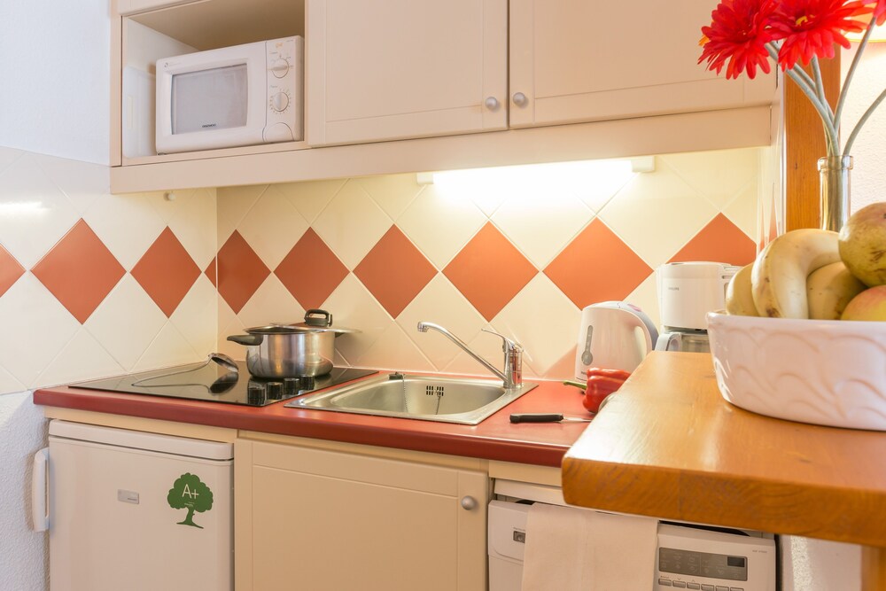 Standard Apartment, 1 Bedroom (for 3/4 people) - In-Room Kitchen