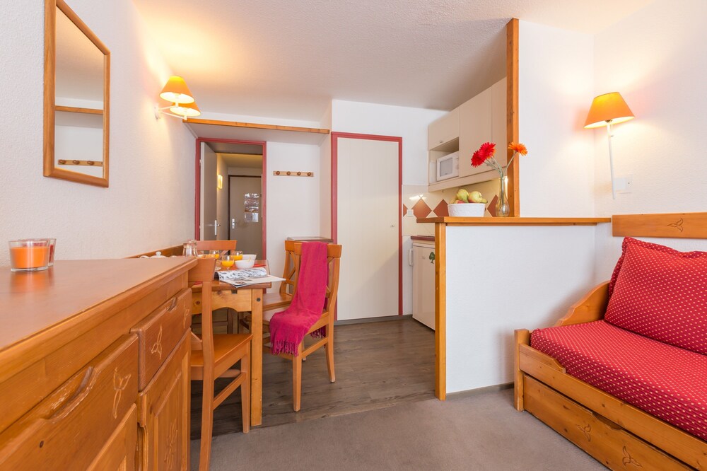 Standard Apartment, 1 Bedroom (for 3/4 people) - Living Room