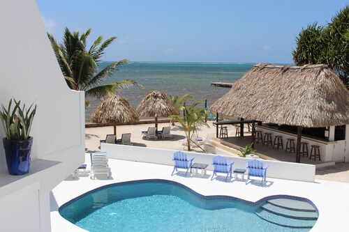 Mata Rocks Resort