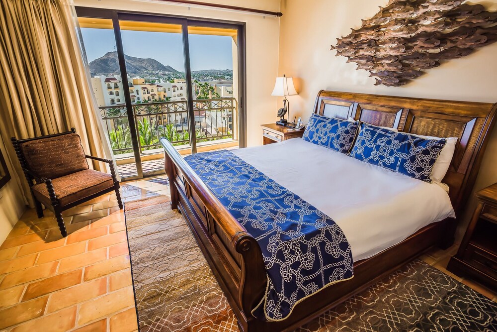 1 Bedroom (Marina & City View) - Guestroom