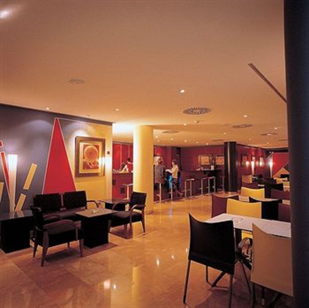 Hotel Bar