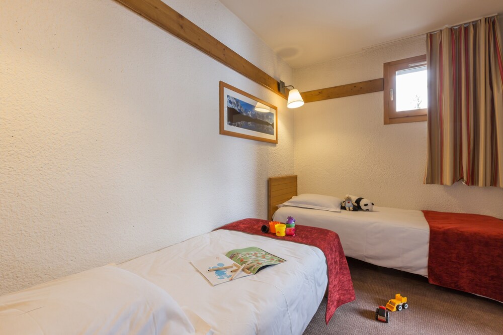 Standard 1 Bedroom Apartment for 4 people - Guestroom