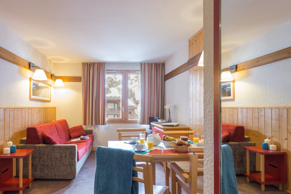 Standard 1 Bedroom Apartment for 4 people - In-Room Dining