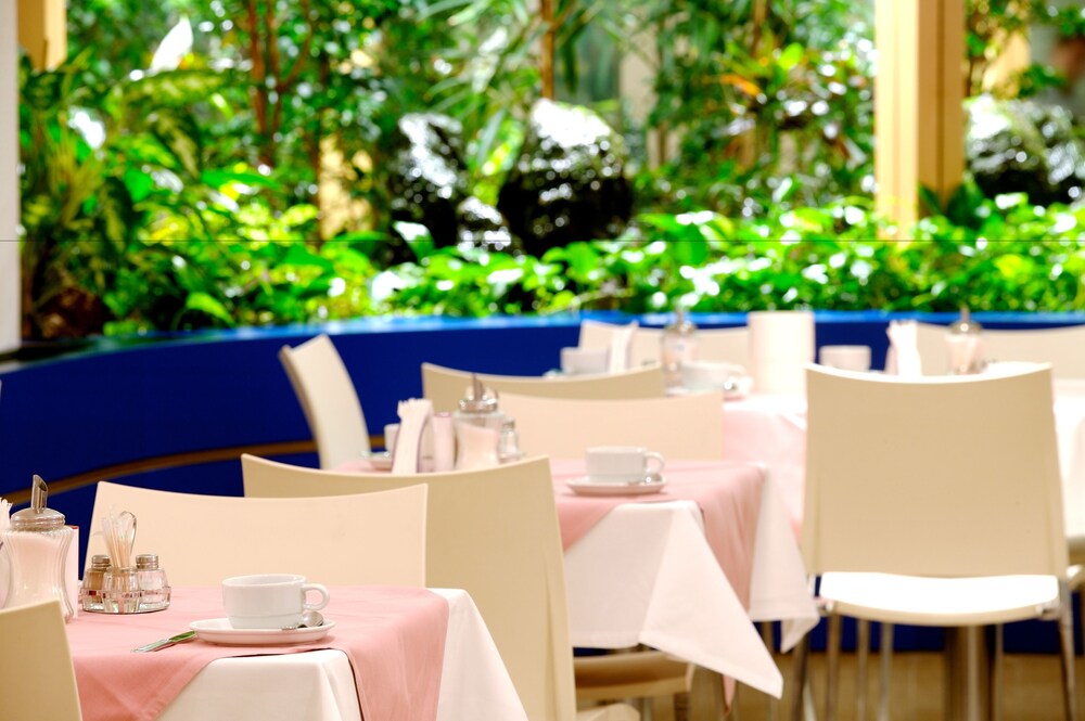 Salle de petit-déjeuner