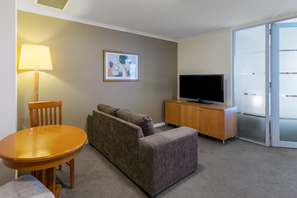 One Bedroom Apartment with Office