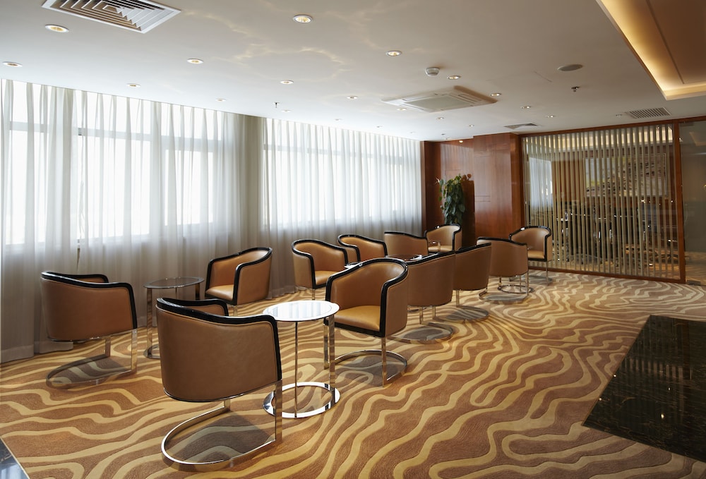 Hotel Lounge