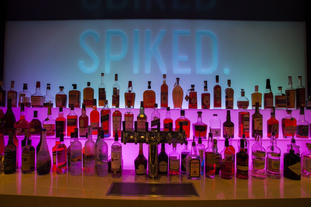 Hotel Bar