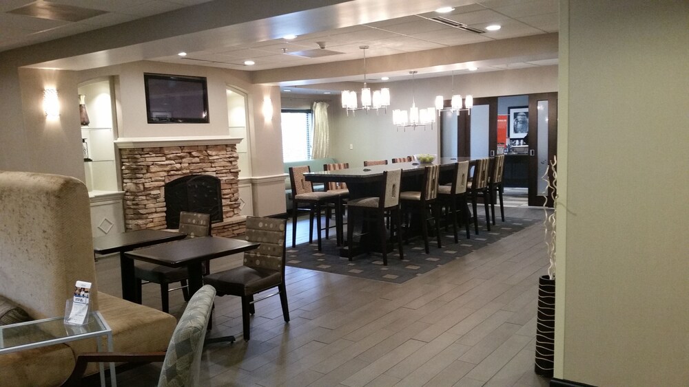 Hotel Lounge