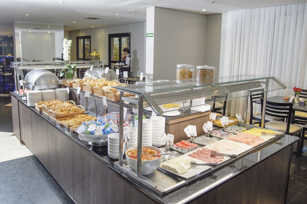 Food Court