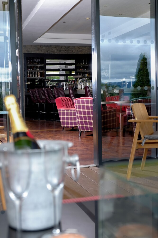 Hotel Lounge