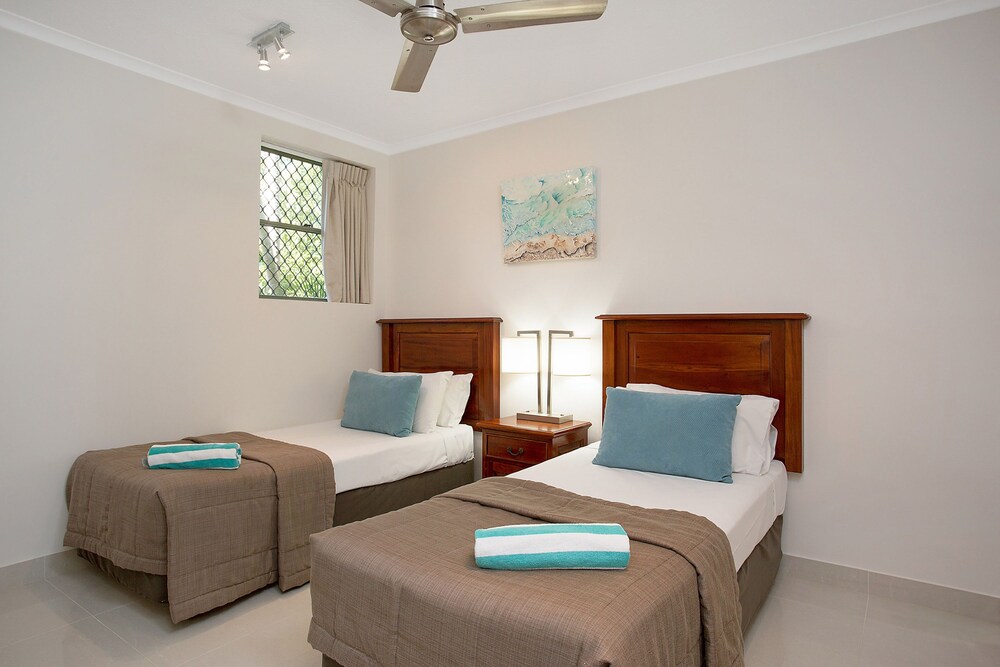 Deluxe Room, 3 Bedrooms - Guestroom