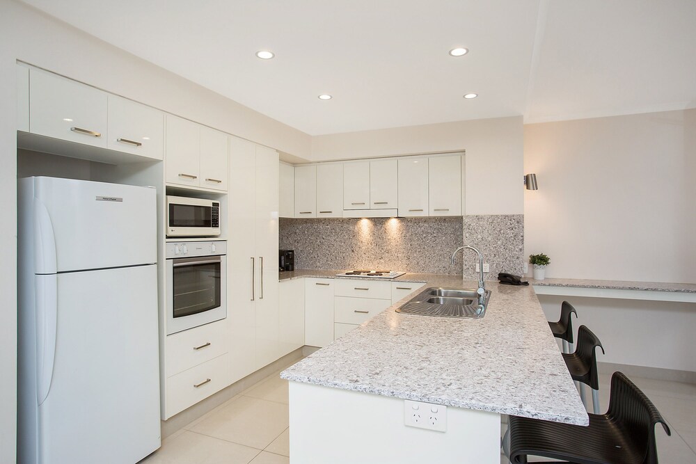Deluxe Room, 3 Bedrooms - In-Room Kitchen