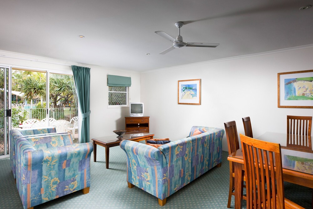 Apartment, 2 Bedrooms - Living Area