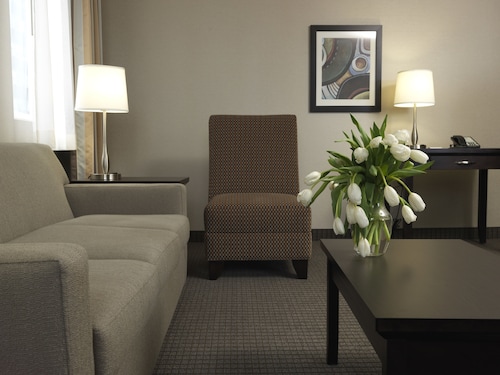 Regency Suites Hotel