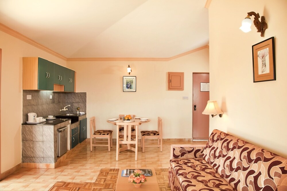 Room Service - Dining
