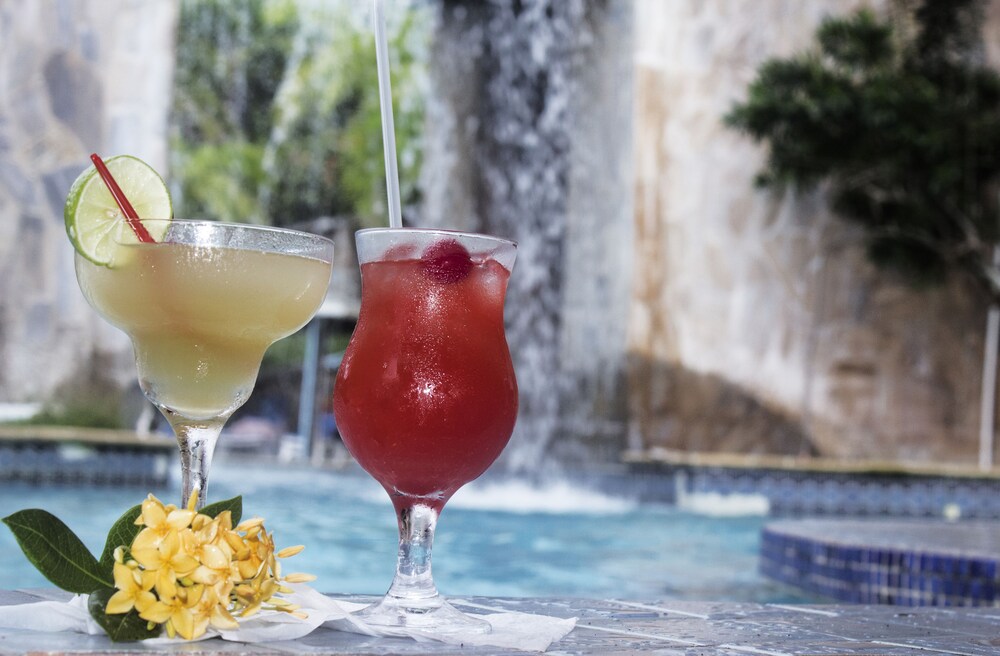 Poolside Bar