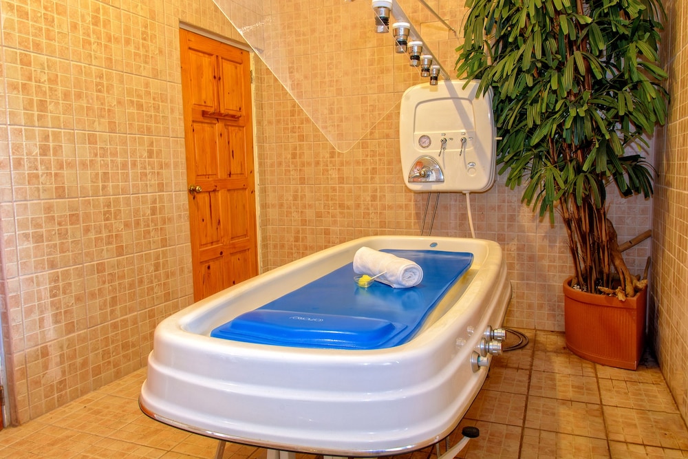 Vichy Shower