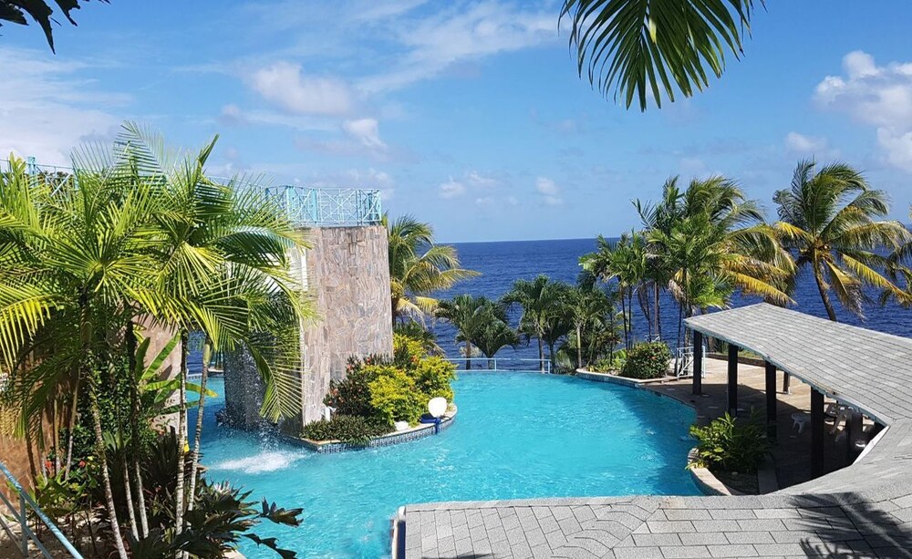 Infinity Pool