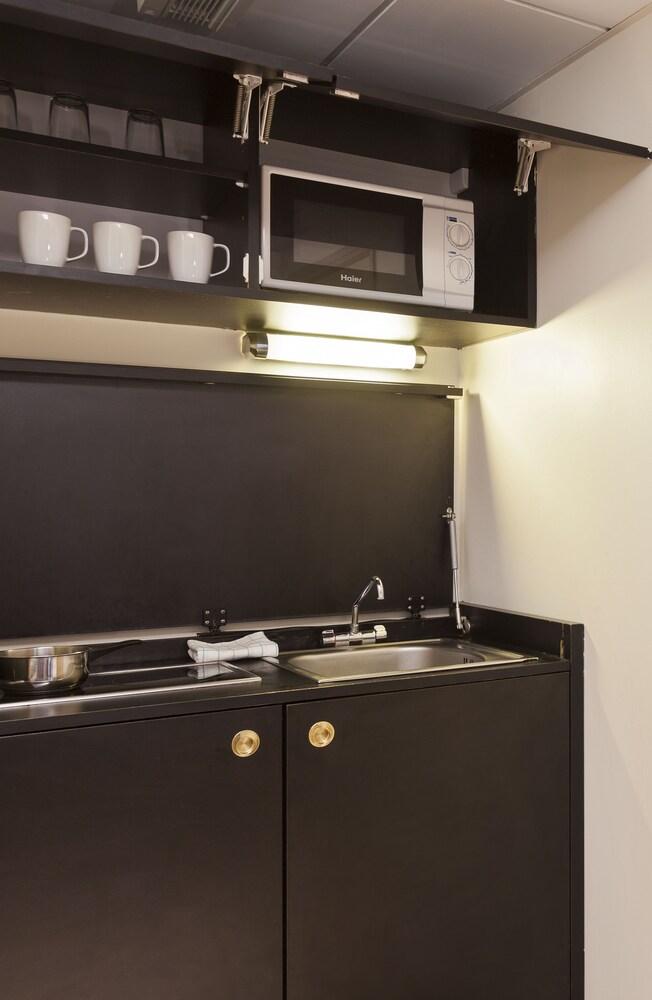Efficiency, Room, 2 Twin Beds, Non Smoking - In-Room Kitchenette