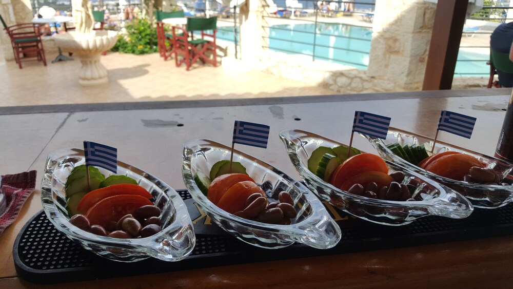 Poolside Bar