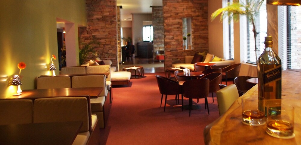 Hotel Bar