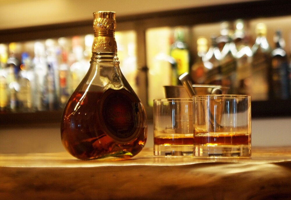 Hotel Bar