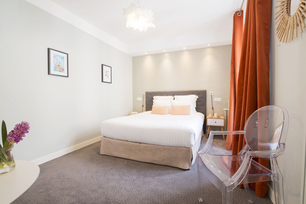 Guestroom
