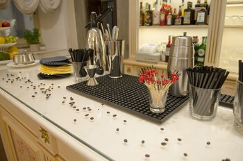 Hotel Bar