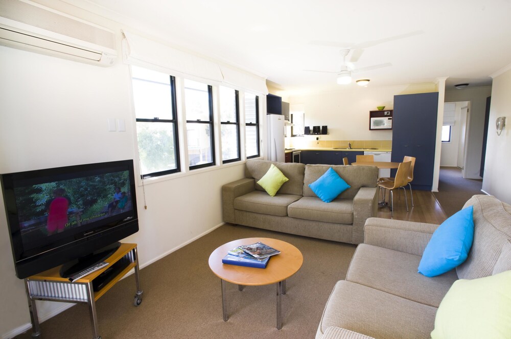 One Bedroom Apartment - Guestroom