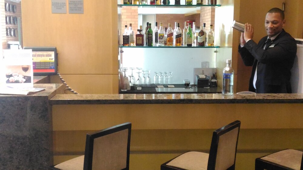 Hotel Bar
